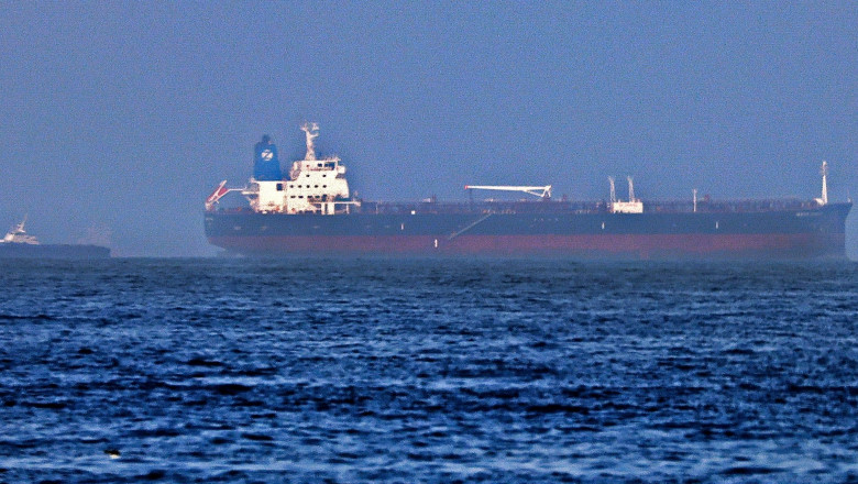 Atacatorii au părăsit petrolierul sechestrat în Golful Oman. Marina Britanică: „Nava este în siguranţă. Incidentul s-a încheiat”