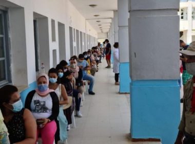 Misiune umanitară în Tunisia. 2.500 de oameni au fost vaccinaţi în doar 6 ore de medici şi asistenţi români