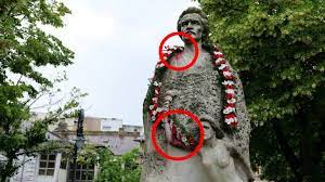 Statuia lui Mihai Eminescu, înroşită accidental