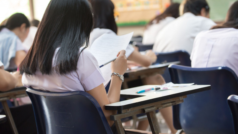 China interzice examenele scrise pentru elevii din ciclul primar