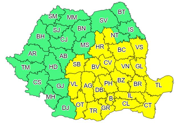 Cod galben de vijelii şi averse în 22 de judeţe, inclusiv Bucureşti