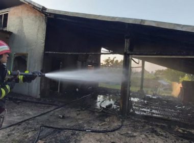 Cinci turişti au ajuns la spital, după ce un incendiu a cuprins o casă de vacanţă din Jurilovca