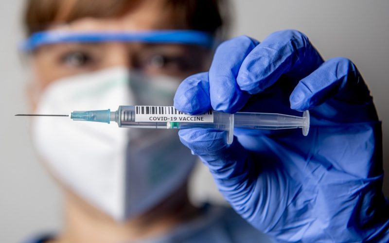 Doar o treime din cabinetele medicilor de familie se află în contract cu CJAS pentru vaccinarea anti-COVID