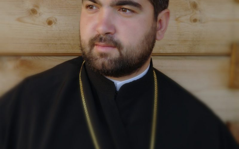 Preot român, regizor de succes peste hotare