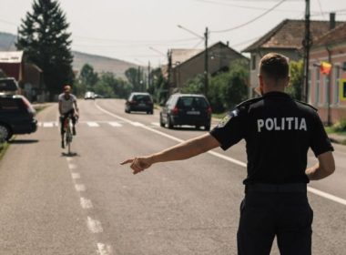 Cum să devii om al legii fără să treci pe la şcoală. Poliţia Română primeşte în sistem inclusiv infractorii reabilitaţi