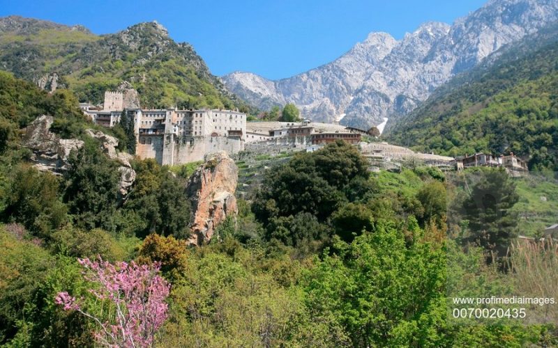 Muntele Athos - Mai mult de o mie de călugări din mănăstiri, infectaţi cu SARS-CoV-2