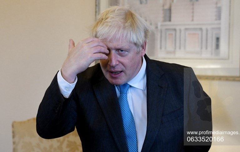 Marea Britanie nu se va întoarce la imigraţia necontrolată pentru a rezolva crizele carburanţilor şi alimentelor, spune Boris Johnson