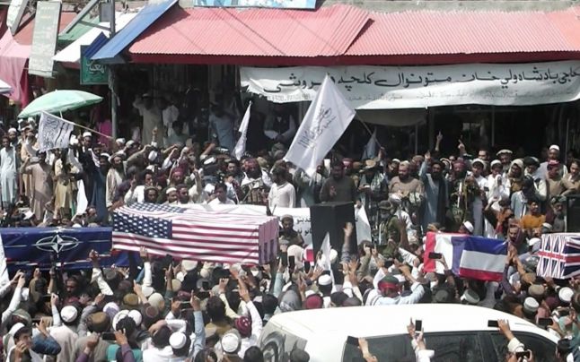 Talibanii au organizat o înmormântare pentru forţele SUA şi NATO, după retragerea din Afganistan