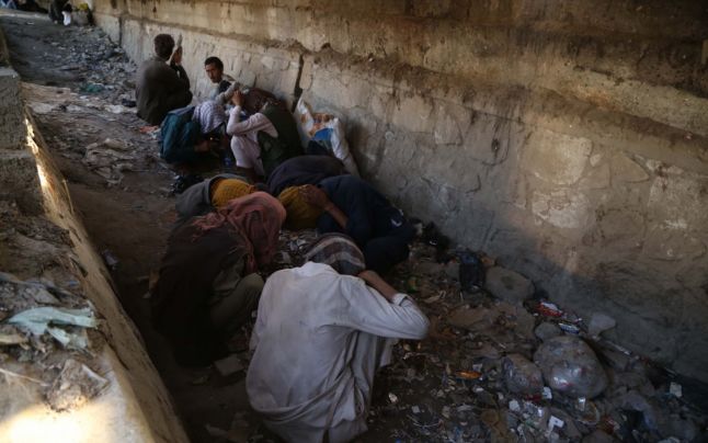 Talibanii au pornit războiul împotriva drogurilor: zeci de oameni ai străzii, dependenţi de droguri, au fost arestaţi şi internaţi în centre specializate