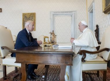 Joe Biden a fost primit de Papa Francisc. Ce mesaj în privinţa avortului spune preşedintele SUA că a primit de la Vatican
