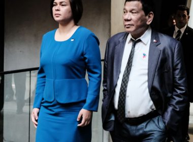 La o zi după ce şi-a anunţat retragerea, Rodrigo Duterte spune că fiica sa va candida pentru a-i lua locul