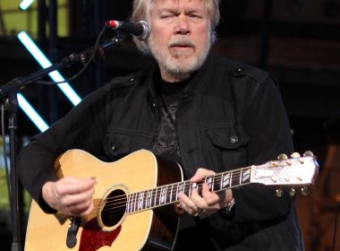 Chitara furată a lui Randy Bachman a apărut după 45 de ani