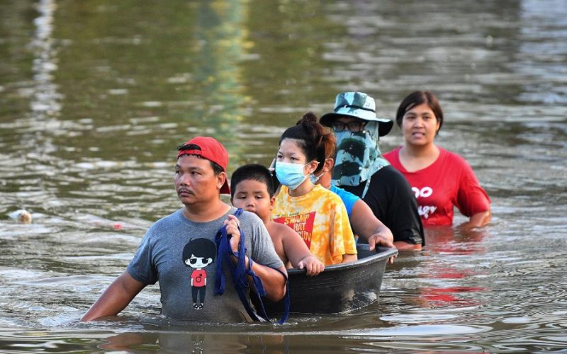 Dezastru provocat de inundaţii în Thailanda