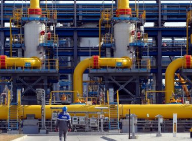 Bloomberg: Preţul gazelor naturale în Europa a crescut luni cu 15%. Rusia a redus la zero livrările printr-o conductă cheie