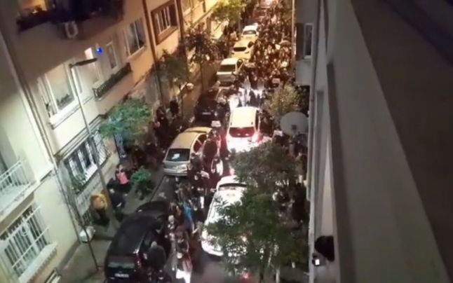 Proteste în Turcia. Oamenii au ieşit în stradă împotriva lui Erdogan, după ce lira s-a prăbuşit: Va veni timpul să răspundă în faţa poporului