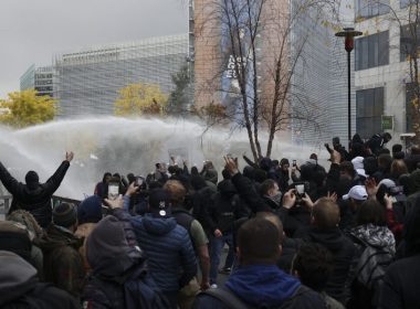 Protest violent la Bruxelles faţă de măsurile anti-Covid