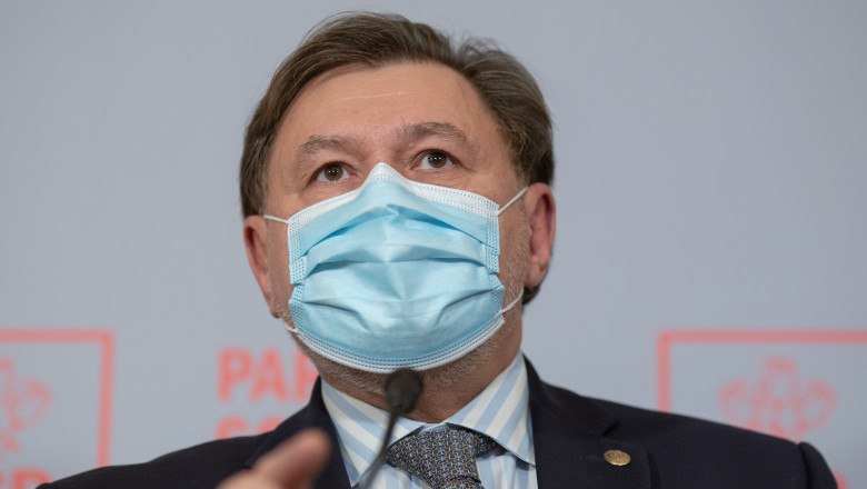 Alexandru Rafila: Nu exclud ca un prim caz de infectare cu Omicron să existe deja în România