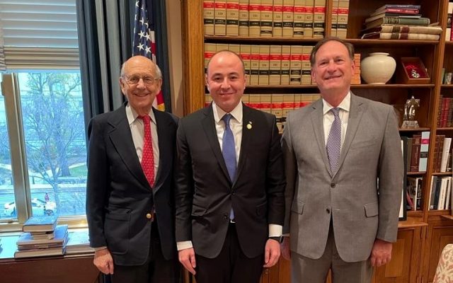 Ambasadorul României în SUA, întâlnire cu doi dintre judecătorii Curţii Supreme a Statelor Unite