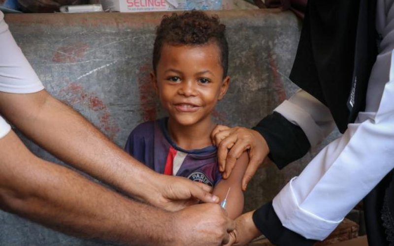 OMS şi UNICEF lansează o campanie de vaccinare împotriva poliomielitei cu sprijinul talibanilor