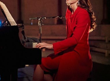 Kate Middleton a cântat la pian în public