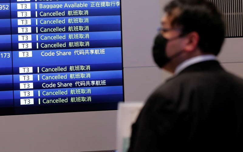 Peste 100 de zboruri au fost anulate în Japonia din cauza ninsorilor abundente