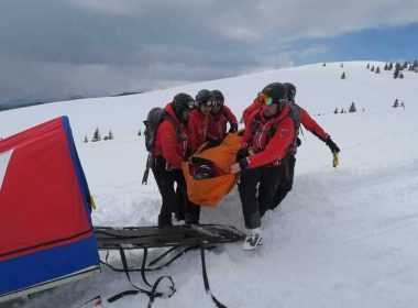 Peste 1.600 de persoane au fost salvate de pe munte, în ianuarie. 9 oameni au murit, aproape 700 au ajuns la spital