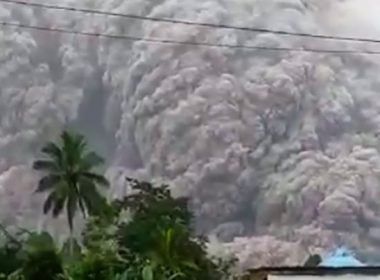 Erupţie vulcanică în Indonezia