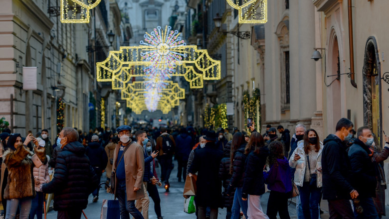 Italia interzice toate evenimentele de Revelion, din cauza infectărilor cu varianta Omicron