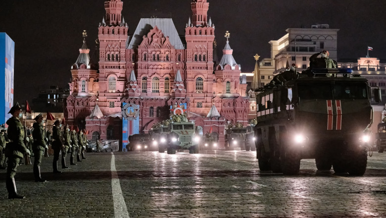 Kremlinul militarizează societatea rusă. Cum îşi pregăteşte Vladimir Putin cetăţenii pentru un viitor război