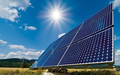 Energia solară ar putea fi principala sursă de electricitate în România în 2030
