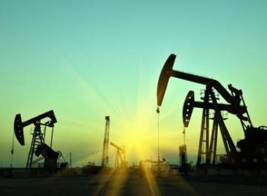 Exporturile iraniene de petrol au depăşit 1 milion de barili pe zi pentru prima dată în aproape trei ani