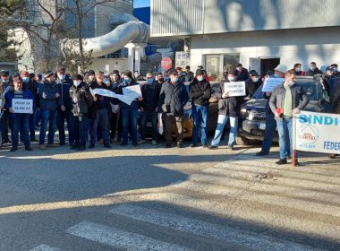 Protest la combinatul de alumină din Tulcea