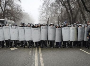 Armata a primit ordin să tragă în protestatarii din Kazahstan