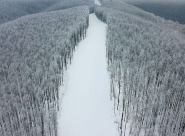 Se deschide cea mai lungă pârtie de schi din România. Are şase kilometri şi returul se face cu autobuzul