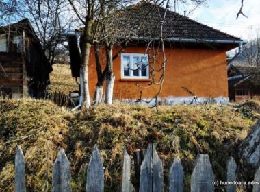 Comuna din România unde o casă se vinde cu 250 de euro. Cine poate beneficia de chilipir