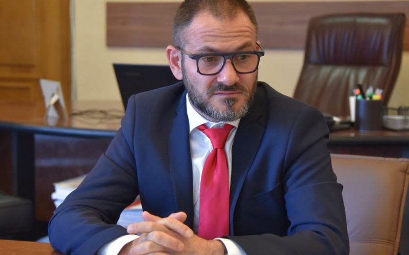 Horia-Miron Constantinescu, numit preşedinte al Autorităţii Naţionale pentru Protecţia Consumatorilor