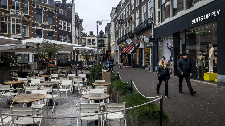 Olanda, care a aplicat printre cele mai stricte măsuri anti-Covid din Europa, relaxează restricţiile