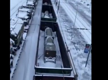 Trenurile Apocalipsei: Ruşii au adus la graniţa cu Ucraina zeci de rachete Iskander, care pot avea inclusiv încărcătură nucleară