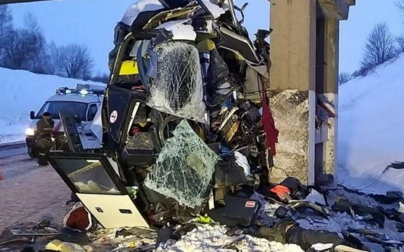 Cinci persoane au decedat într-un accident de autobuz, la sud de Moscova