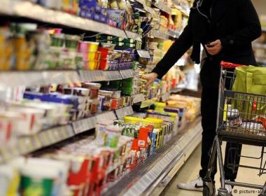 Purtătorul de cuvânt al Guvernului: România are suficiente stocuri de alimente şi produse neperisabile￼