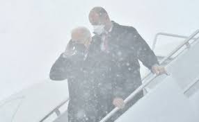 Viscol pe Coasta de Est. Biden, blocat în Air Force One