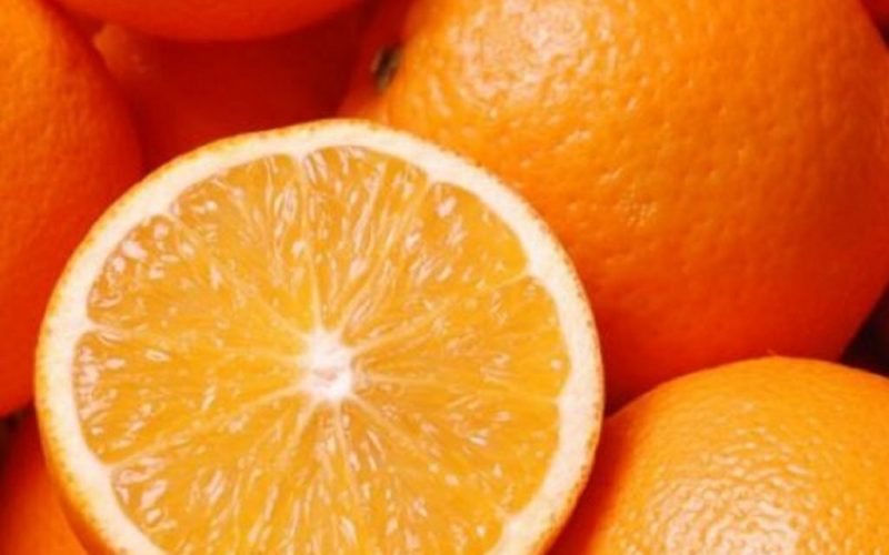 Suspiciune în cazul unui import de 21 de tone de portocale cu pesticide provenite din Turcia; o tonă a ajuns pe piaţă