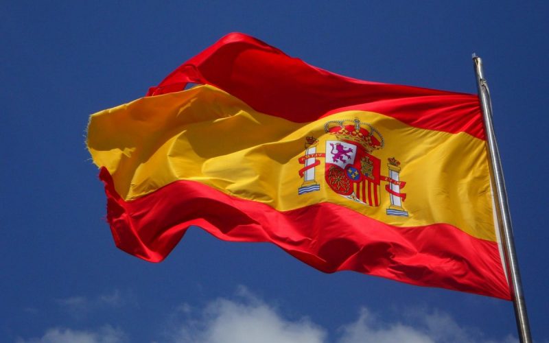 Spania renunţă la restricţii
