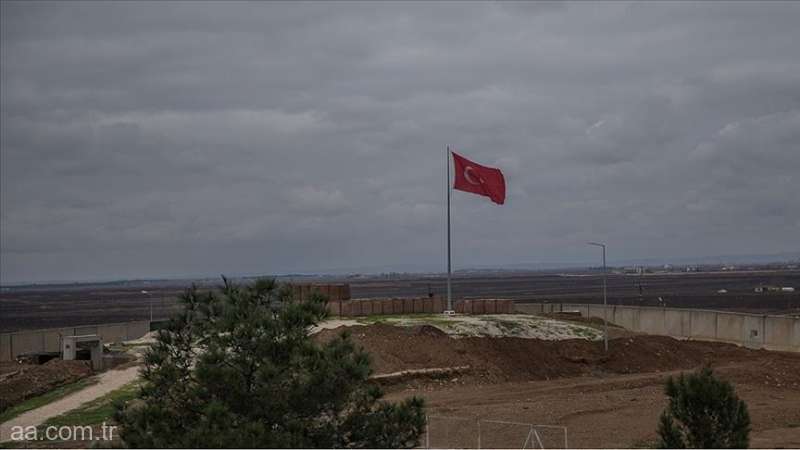 Turcia: Trei soldaţi ucişi de o bombă la frontiera siriană