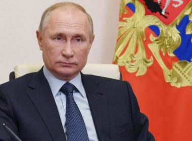 Putin acuză forţele ucrainene de încălcarea drepturilor omului. Palatul Elysee reacţionează: „Minciuni!”￼
