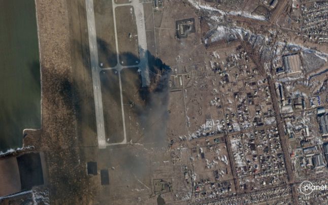 Imagini din satelit arată pagubele grave provocate de Rusia bazelor aeriene din Ucraina, după ce acestea au fost lovite de rachete