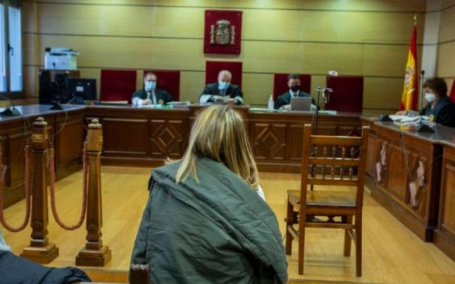 O româncă din Spania a încercat să-i ardă de vii pe soţul său şi pe cele două fiice. Pedeapsa exemplară primită