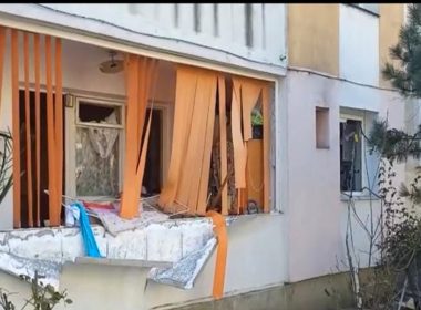 Explozie într-un bloc din Târgu Mureş