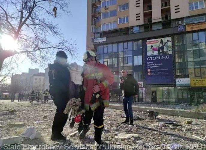 Zeci de răniţi, inclusiv copii, după luptele din timpul nopţii de la Kiev, anunţă primarul capitalei ucrainene