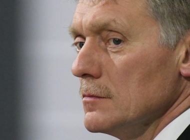 Kremlinul susţine că retragerea trupelor necesită timp şi că SUA şi NATO fac "acuzaţii nefondate"